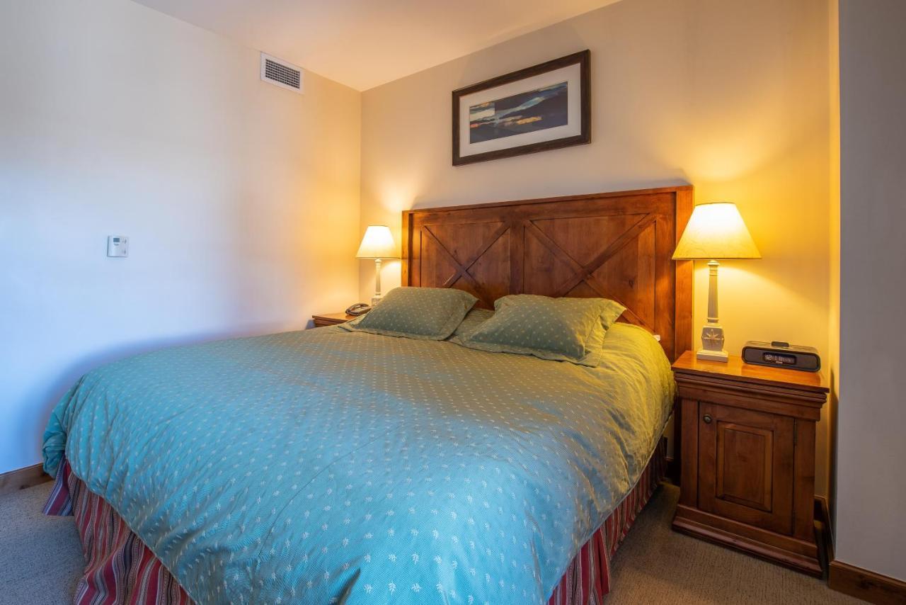 Two Bedroom Condo With Balcony Over Mountaineer Square - Just Steps From The Slopes! Condo Crested Butte Dış mekan fotoğraf